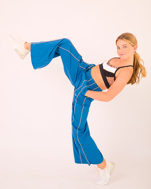 Sophia Crop - ORANGE/BLACK/WHITE