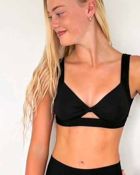 Ribbed Twist Crop - BLACK
