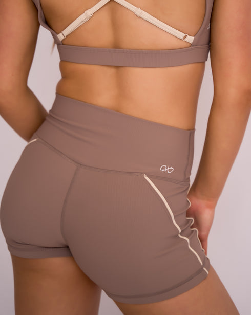 Pipeline Ribbed Short - LATTE/SAND