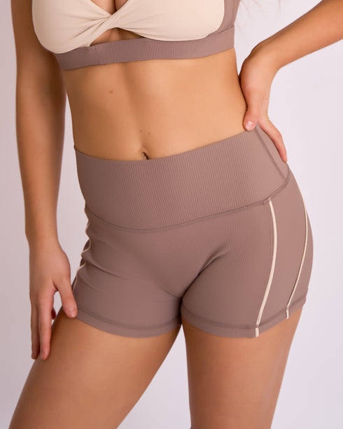 Pipeline Ribbed Short - LATTE/SAND